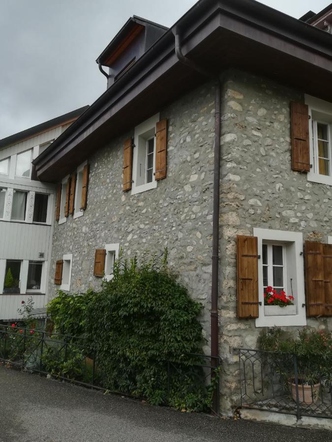 Ferienwohnung Le Fer A Cheval Montreux Exterior foto